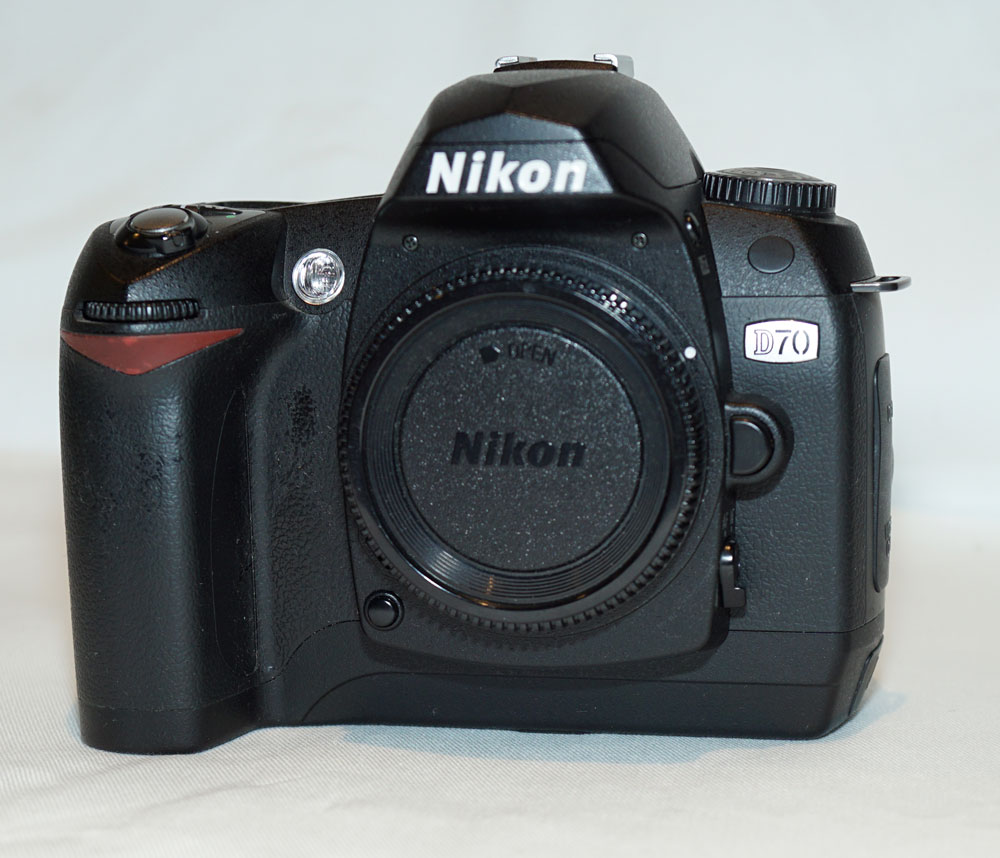 CAMARA NIKON D70 camara nikon d70: